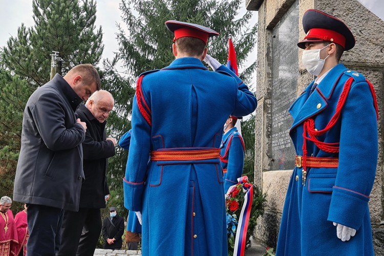 Služen pomen za 12.000 Srba stradalih u dobojskom logoru