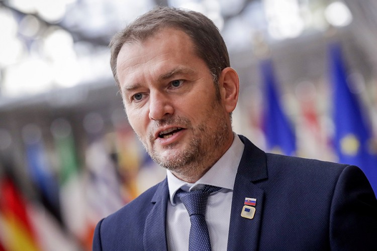 U Slovačkoj zvaničnici mogu da rade i sa koronom, ali bez simptoma
