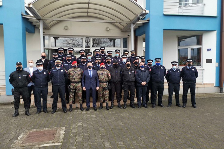 Lukač: Naši policajci dobro obučeni i motivisani da pomažu građanima