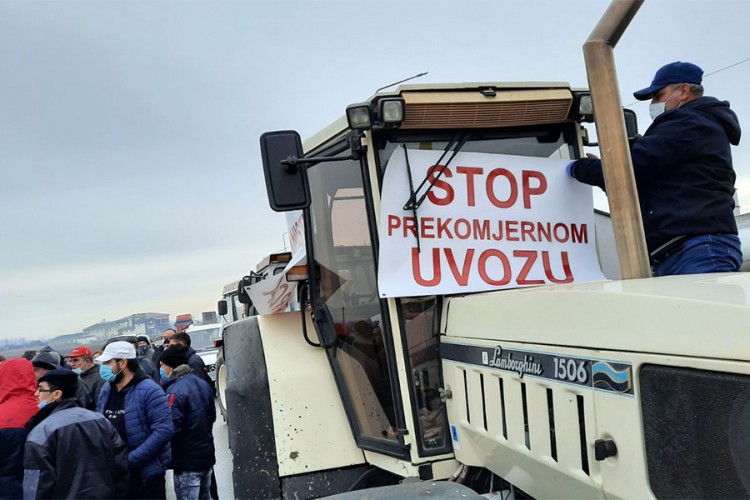 Poljoprivrednici protestovali, Košarac tvrdi da su izmanipulisani