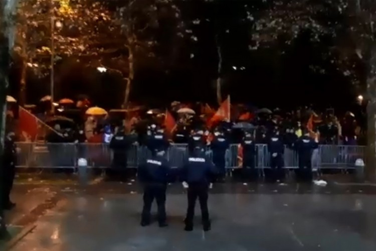 Ponovo protest ispred Skupštine Crne Gore