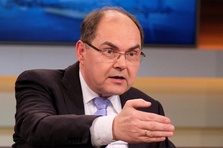 Šmitov dolazak zaokret njemačke politike prema Balkanu