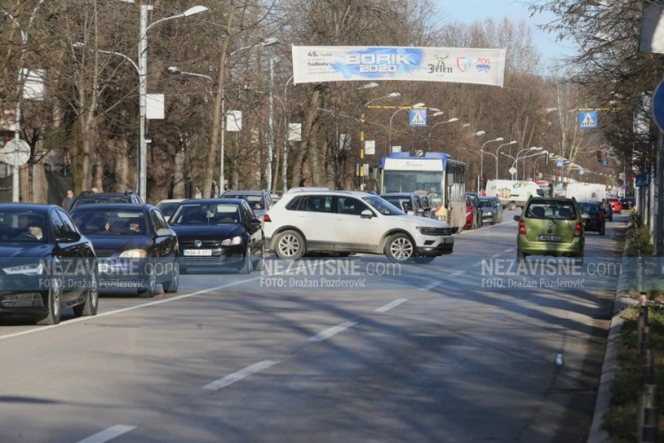 Saobraćajni kolaps u Banjaluci nakon zemljotresa