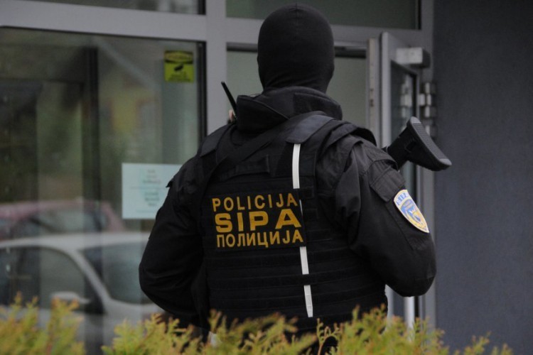 Uhapšene dvije osobe zbog navođenja na prostituciju
