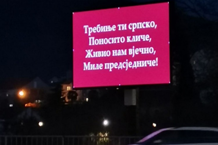 I u Trebinju transparent podrške Dodiku