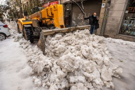 Vlada Španije uputila konvoje pomoći u snijegom zametena područja