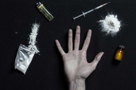 Ovisnicima smanjene šanse za podršku i terapiju