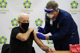 Džo Bajden primio drugu dozu vakcine protiv kovida-19