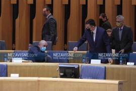 Tegeltija: Danas o pomoći za saniranje posljedica zemljotresa