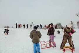 Djevojčica teško povređena kada je njen šal povukao ski lift