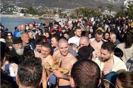 Veljko Jovanović (17)  prvi doplivao do časnog krsta u Trebinju