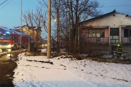 Požar u bivšoj Građevinskoj školi u Banjaluci, sumnja se na migrante