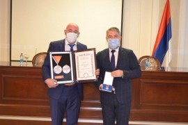 Šeranić uručio odlikovanja za 30 domova zdravlja