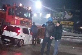 Teška saobraćajna nesreća: Auto udario u grtalicu, poginule dvije ...