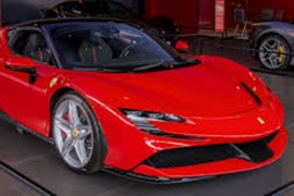 Primao pomoć za siromašne, a vozio ferrari