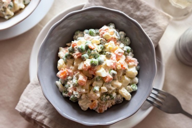 Francuska salata s jabukama