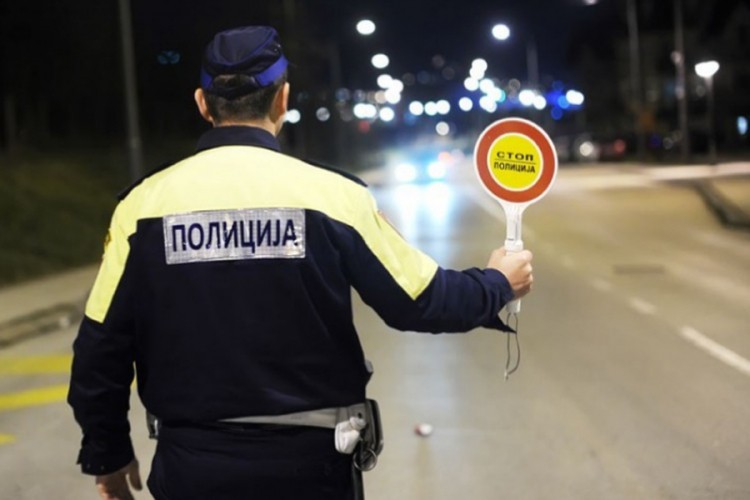 Iz saobraćaja isključeno 68 vozača i jedan pješak