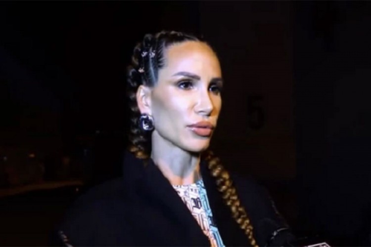 Nikolijin otac je doktor nauka i bivši televizijski šef marketinga