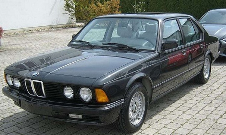 BMW iz 1986. godine košta više nego najnovija sedmica