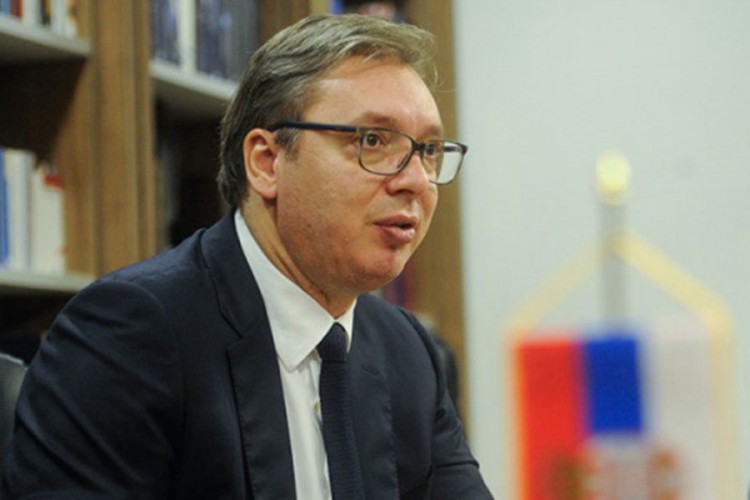 Vučić uputio čestitke za Božić sa Hilandara