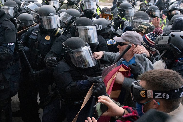 Prva grupa uhapšenih demonstranata danas pred sudom