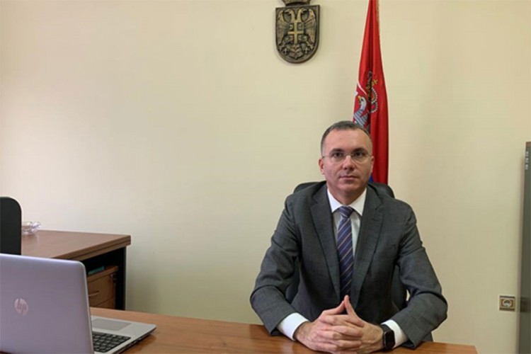 Kandić: Zbog natpisa "nož žica" zabranjen rad "011 Shopa"