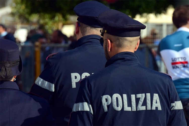 Zatekao petoro mrtvih u staračkom domu, sumnja se na trovanje plinom