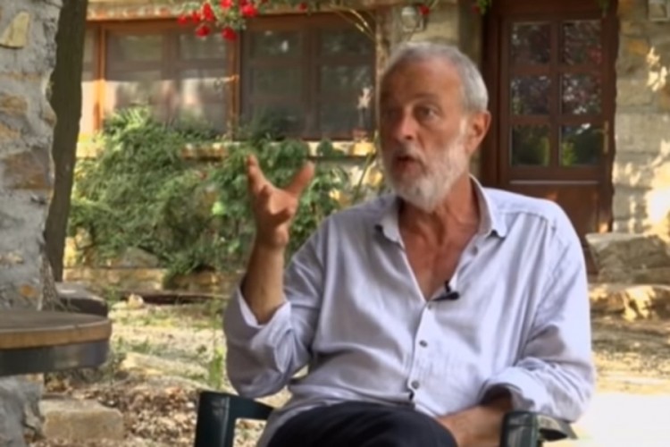 Ko je Miroslav Mika Aleksić, učitelj glume osumnjičen za silovanje?