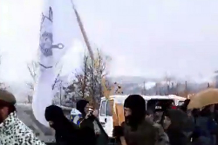 Skup u Bužimu održan uz uniforme, ratne zastave i povike "Alahu akbar"