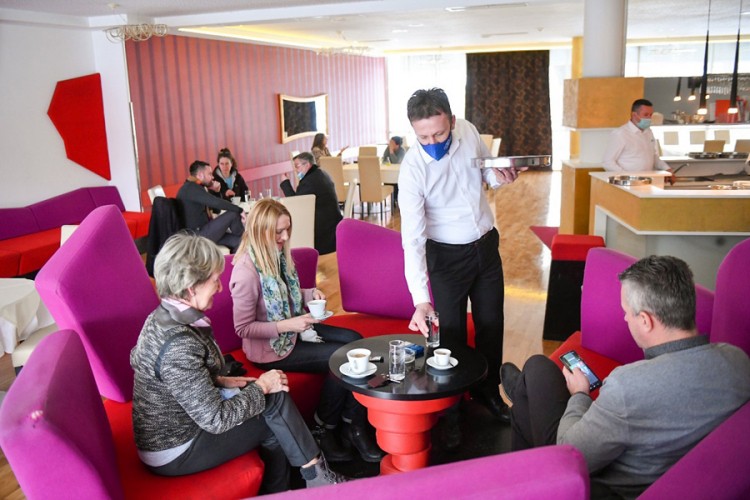 Restoran u "Akvani" ponovo radi
