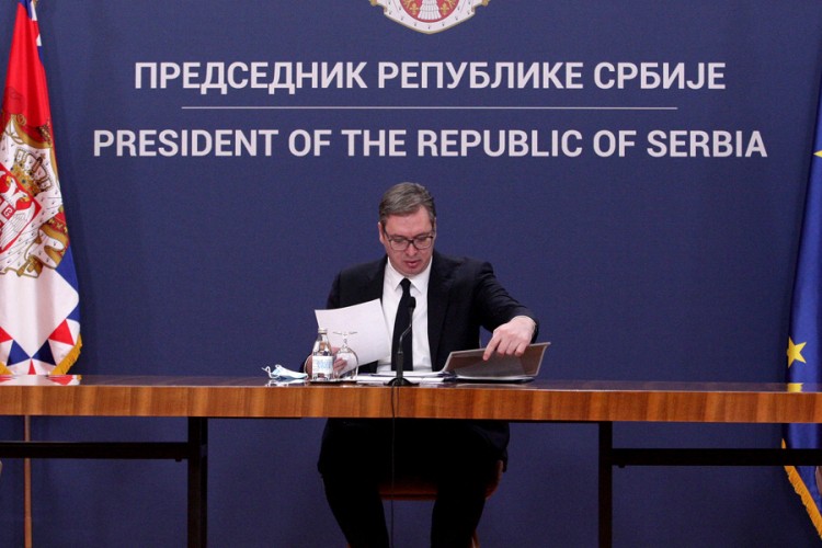 Vučić: Pokušaćemo da napravimo fabriku vakcina u Srbiji