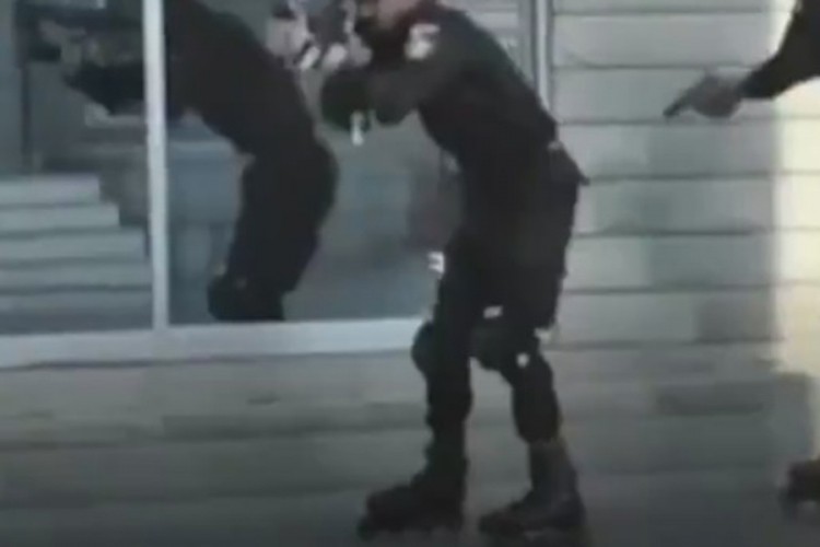 Pakistanska policija dobila rolere