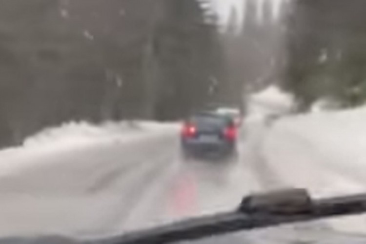 Snimljena opasna vožnja na nepreglednom i klizavom putu na Bjelašnici