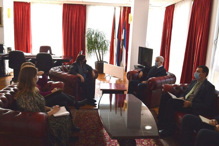 Čubrilović sa ambasadorom Francuske: RS za evropske integracije