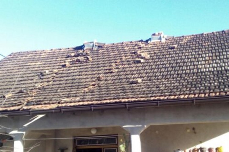 Nakon zemljotresa, četiri objeкta u Kostajnici za rušenje, 90 nije bezbjedno