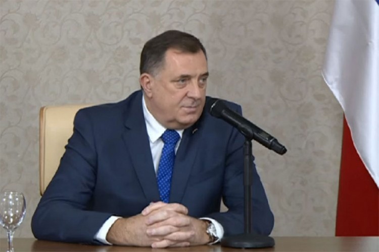 Dodik: Dobio sam garancije da će u RS stići 100.000 doza vakcina