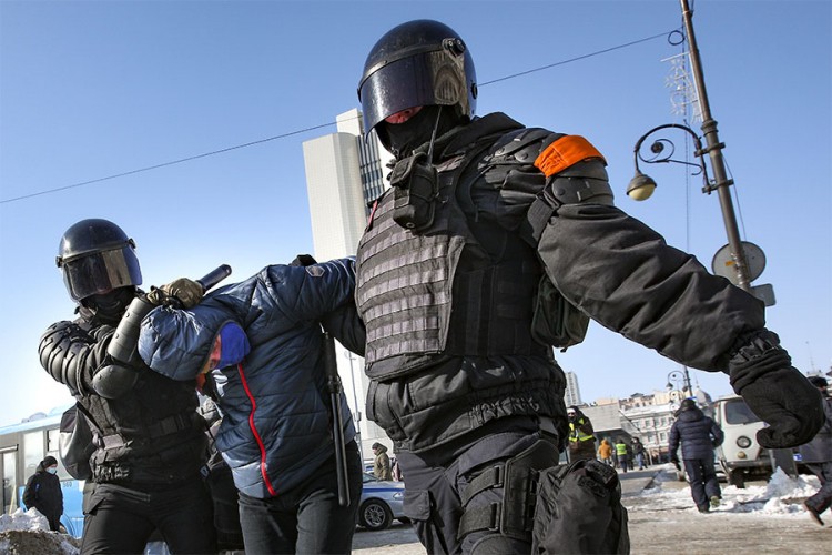 Raste broj privedenih tokom protesta širom Rusije