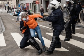 U centru Brisela uhapšeno gotovo 500 ljudi