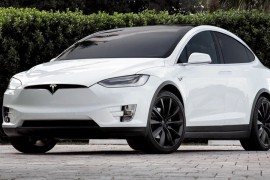 Ovaj automobil vozi Novak Đoković