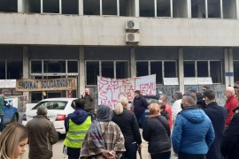 Godišnjica od masovnih protesta, položaj radnika sve gori