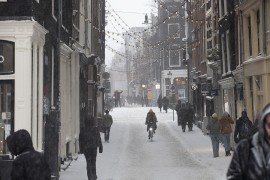 Vanredna situacija u Nizozemskoj zbog snježne oluje Darsi