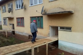 Bistrica se povukla, mještani čiste blato u poplavljenim objektima