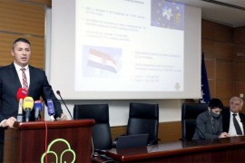 Izvoz pao za devet, uvoz podbacio za 13 odsto
