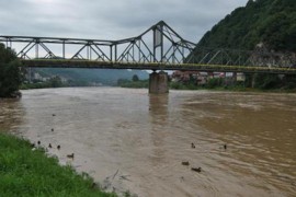 Drina se izlila na poljoprivredno zemljište u Zvorniku