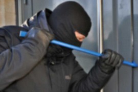 Osumnjičen da je pokušao ukrasti novac iz trgovine