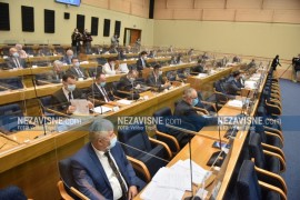 NS RS zahtijeva da Incko podnese izvještaj