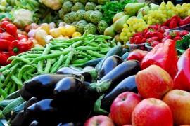 Manje stranog voća i povrća u domaćim korpama