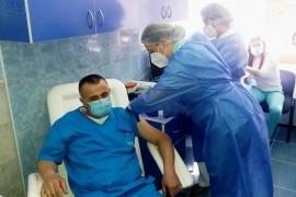 Počela vakcinacija u Univerzitetskoj bolnici u Foči