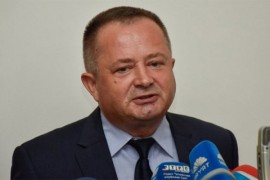 Džakula: Uvesti porez na luksuz