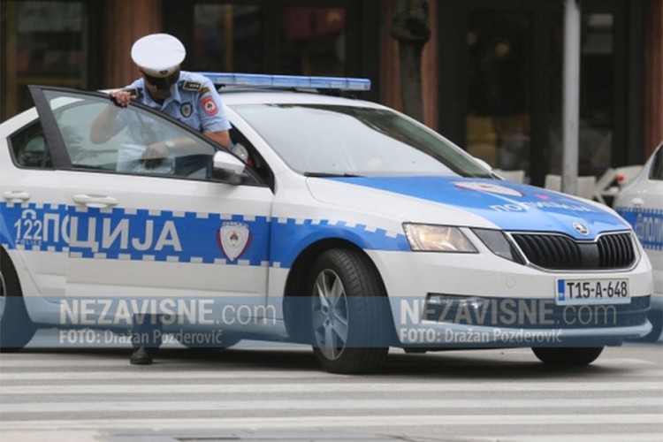 Banjalučanin prijetio da će zapaliti lokal pa napao policajce